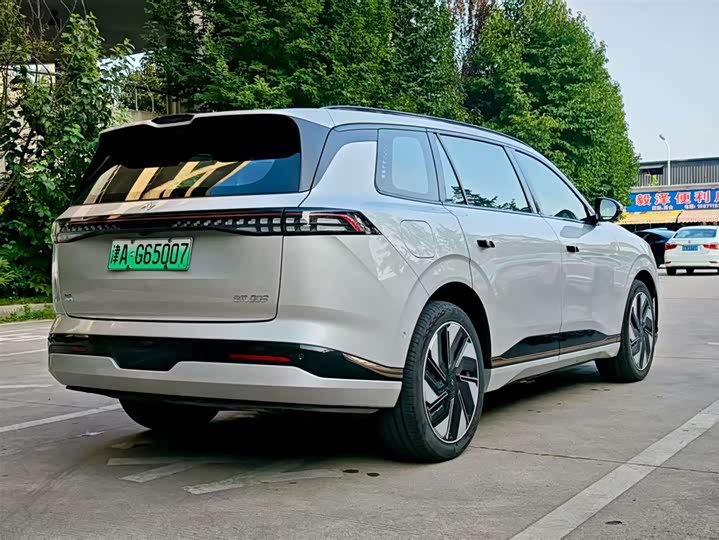 Dongfeng Yipai eπ 008 2025 2025款 210Ultra如奕版 5座