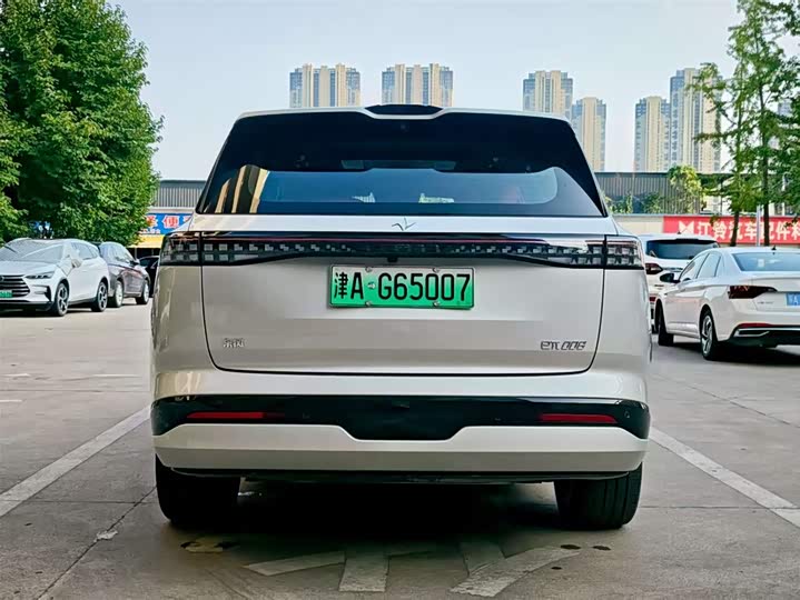 Dongfeng Yipai eπ 008 2025 2025款 210Ultra如奕版 5座