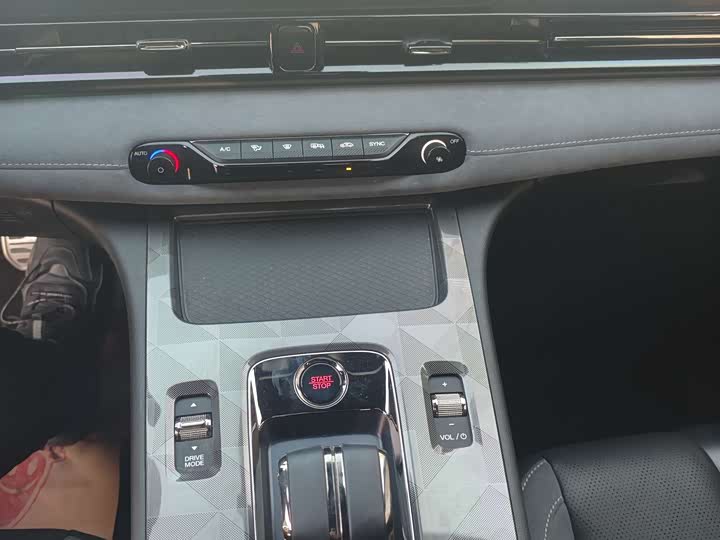 GAC Trumpchi Empow R 2024 2024款 400T 自动 影豹R PRO版