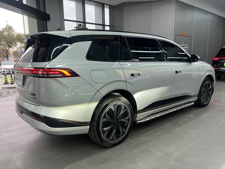 Dongfeng Yipai eπ 008 2025 2025款 210Ultra增程版 5座