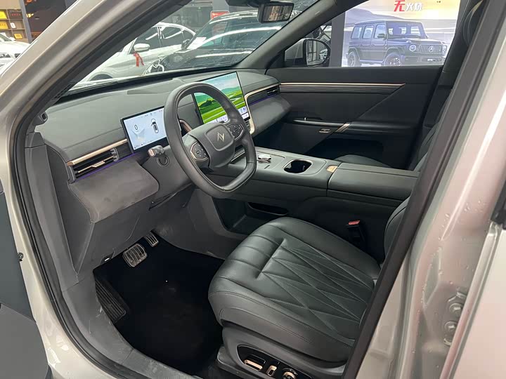 Dongfeng Yipai eπ 008 2025 2025款 210Ultra增程版 5座