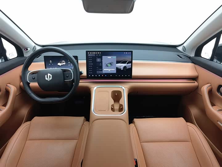 Leapmotor C16 2026 2026款 增程 280激光雷达智尊版 6座