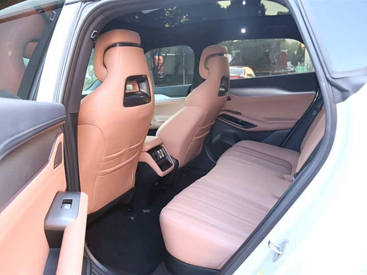 BYD Song L 2025 2025款 智驾版 662km 激光雷达卓越型