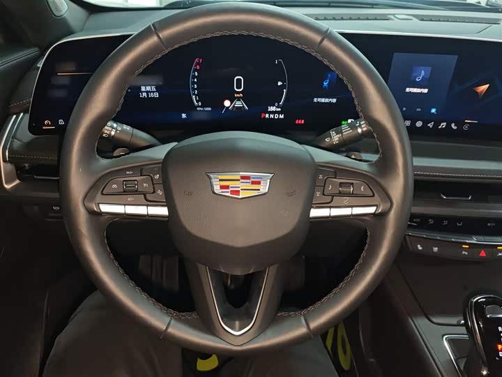 Cadillac XT4 2024 2024款 28T 两驱尊贵型