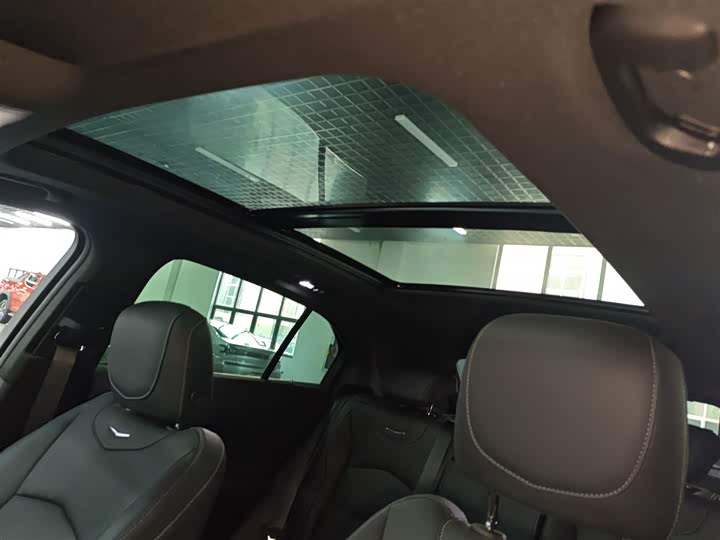 Cadillac XT4 2024 2024款 28T 两驱尊贵型