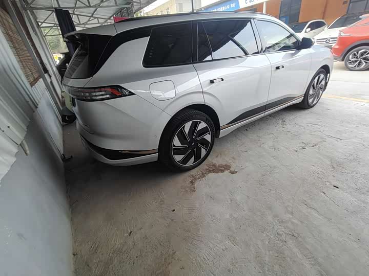 Dongfeng Yipai eπ 008 2025 2025款 636Max纯电版 5座