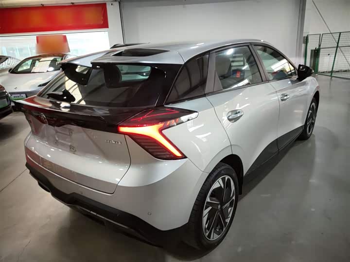 MG Motor 4 EV 2023 2023款 415km 出海冠军版