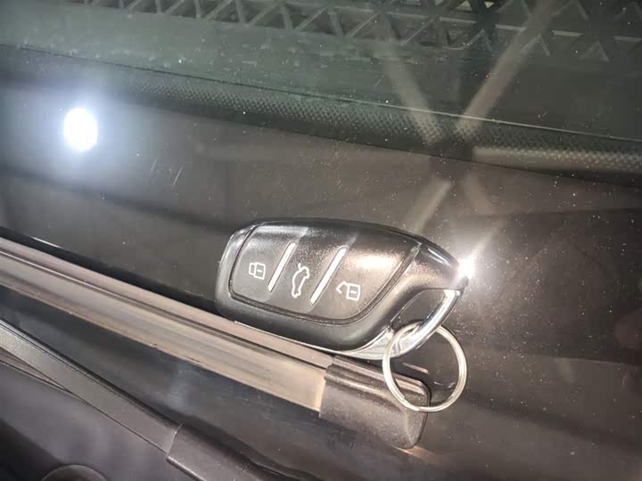 MG Motor 4 EV 2023 2023款 415km 出海冠军版