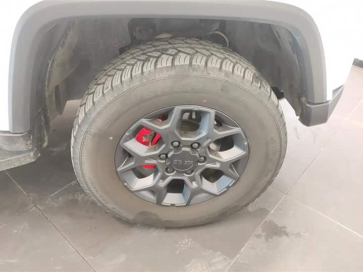 BAIC Beijing BJ40 2024 2024款 2.0D 刀锋英雄荣耀版