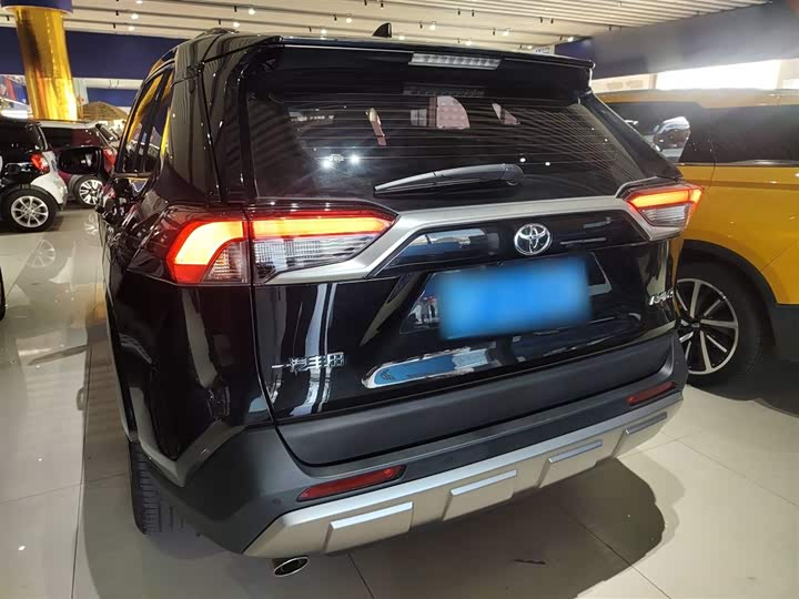 Toyota RAV4 2024 2024款 2.0L CVT两驱风尚Plus版