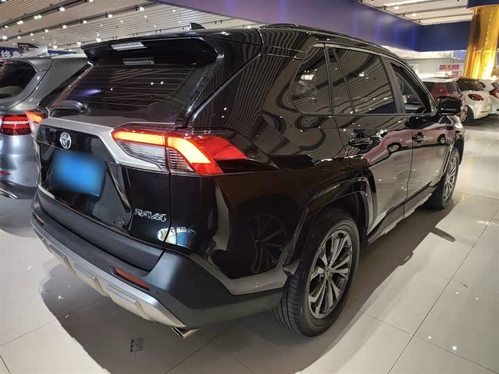 Toyota RAV4 2024 2024款 2.0L CVT两驱风尚Plus版