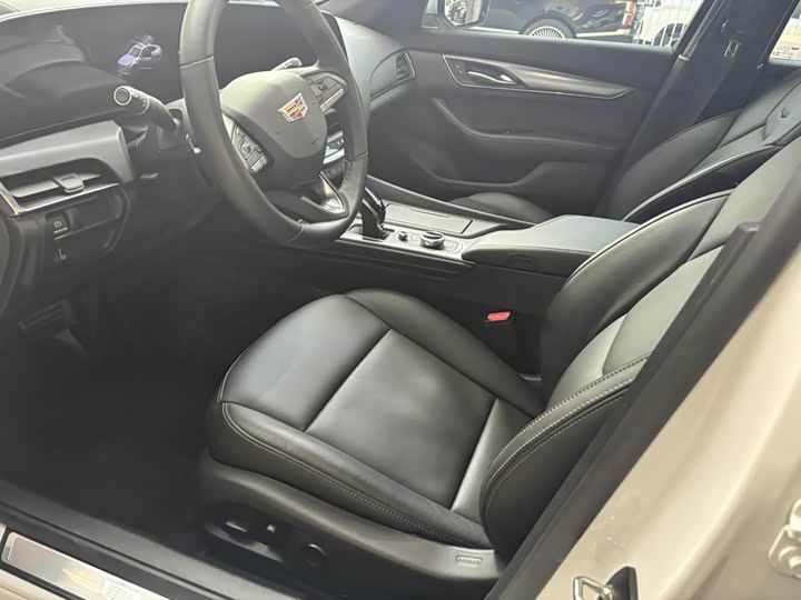 Cadillac CT5 2024 2024款 28T 豪华型