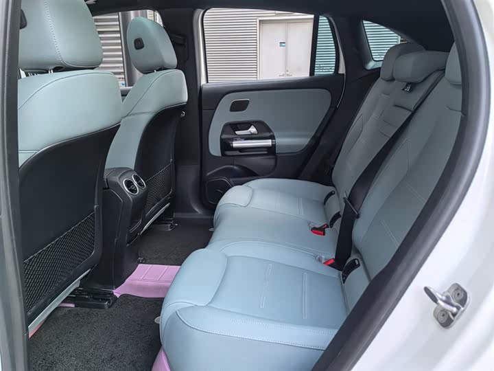 2025 Mercedes-Benz EQA