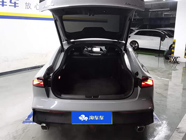 Changan UNI-V Hybrid 2023 2023款 智电iDD 1.5T 113km智趣型（飞快版）