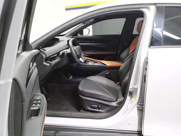 Changan UNI-V Hybrid 2023 2023款 智电iDD 1.5T 113km智趣型（飞快版）