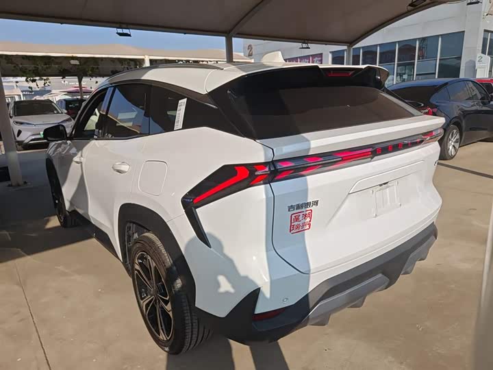 Geely Galaxy L7 2025 2025款 EM-i 115km 探索+版