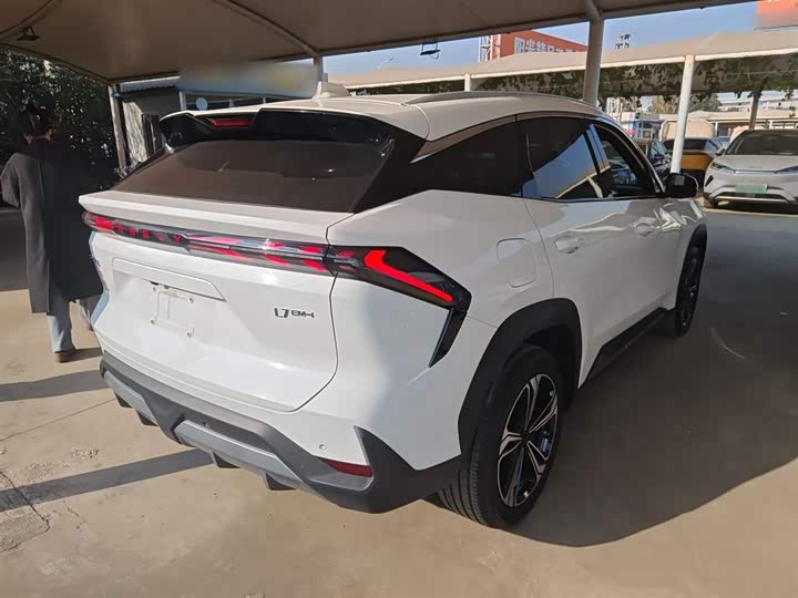 Geely Galaxy L7 2025 2025款 EM-i 115km 探索+版