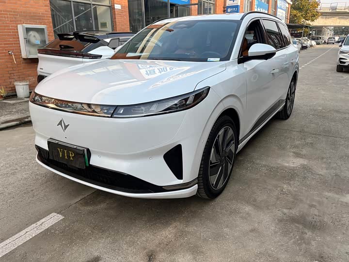 Dongfeng Yipai eπ 008 2025 2025款 210Max如奕版 5座