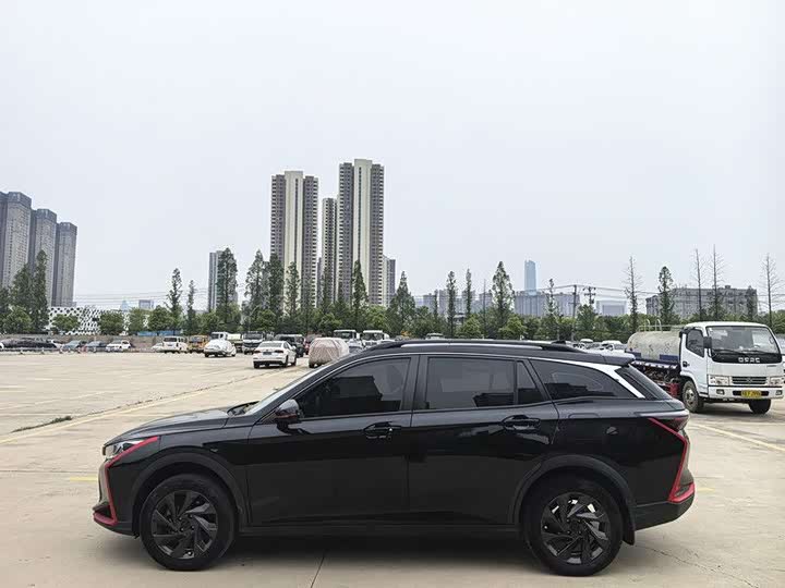 Dongfeng Aeolus Yixuan GS 2021 2021款 230T 自动追风版