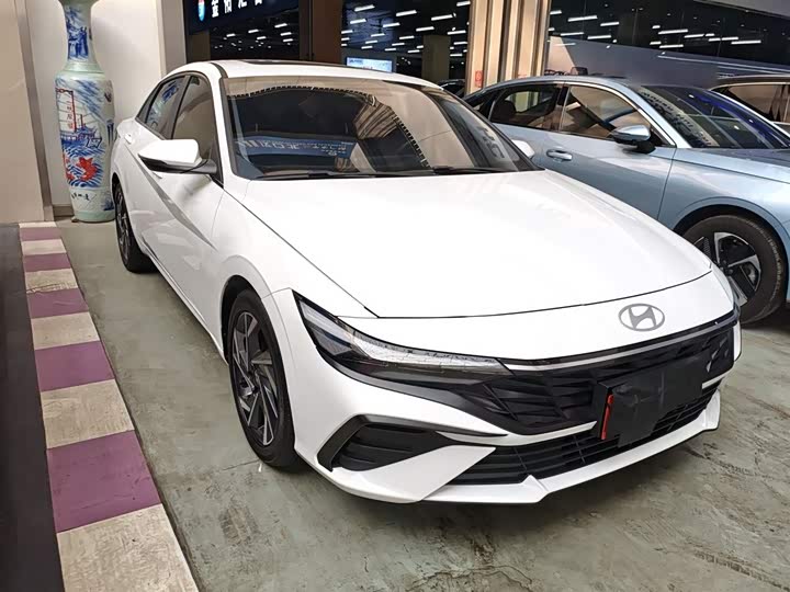 Hyundai Elantra N line 2023 2023款 1.5L CVT LUX尊贵版