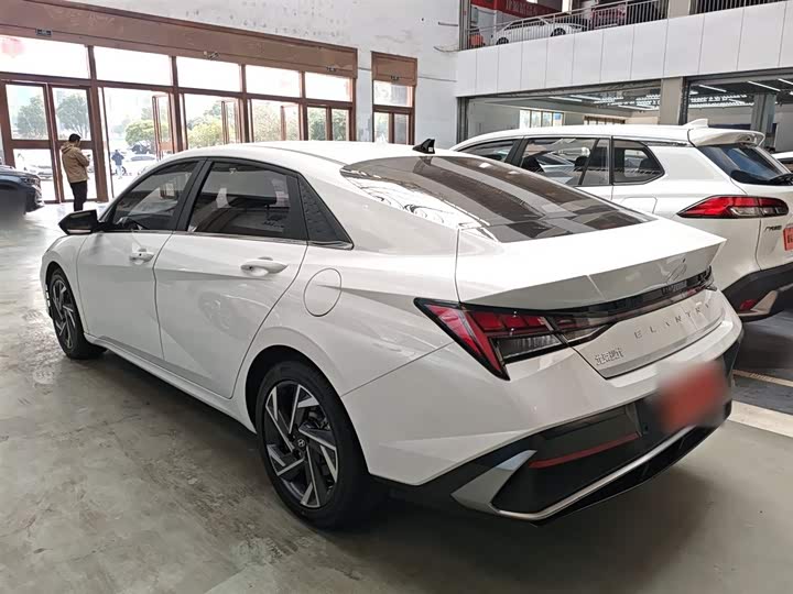 Hyundai Elantra N line 2023 2023款 1.5L CVT LUX尊贵版