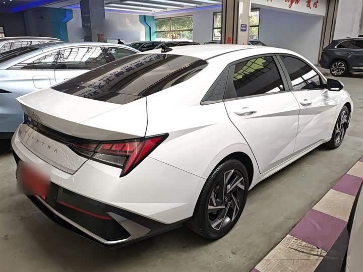 Hyundai Elantra N line 2023 2023款 1.5L CVT LUX尊贵版