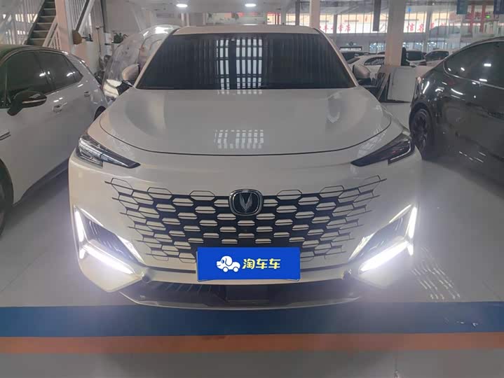 Changan UNI-K 2021 2021款 2.0T 尊贵型