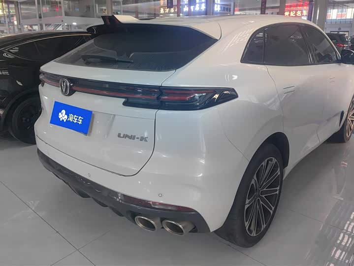Changan UNI-K 2021 2021款 2.0T 尊贵型