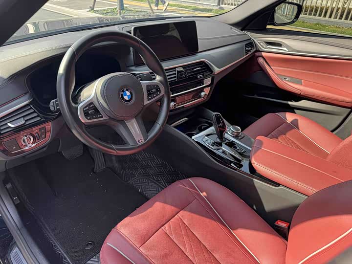 BMW 5 Series Hybrid 2022 2022款 改款二 535Le M运动套装