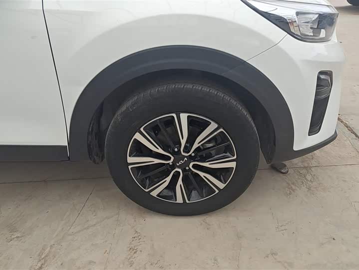 Kia KX1 2021 2021款 1.4L 自动趣享版