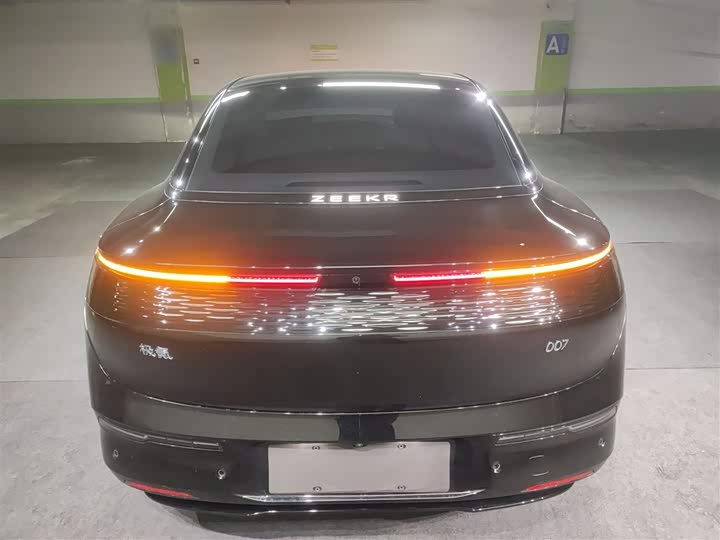 Zeekr 007 2025 2025款 长续航后驱智驾版 100kWh