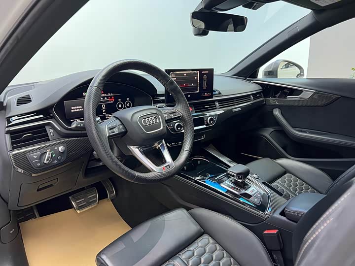 Audi RS 4 2022 2022款 RS4 Avant 暗金版