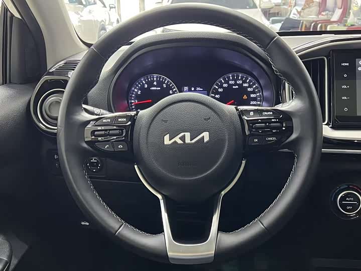 Kia KX1 2021 2021款 1.4L CVT趣享天窗款