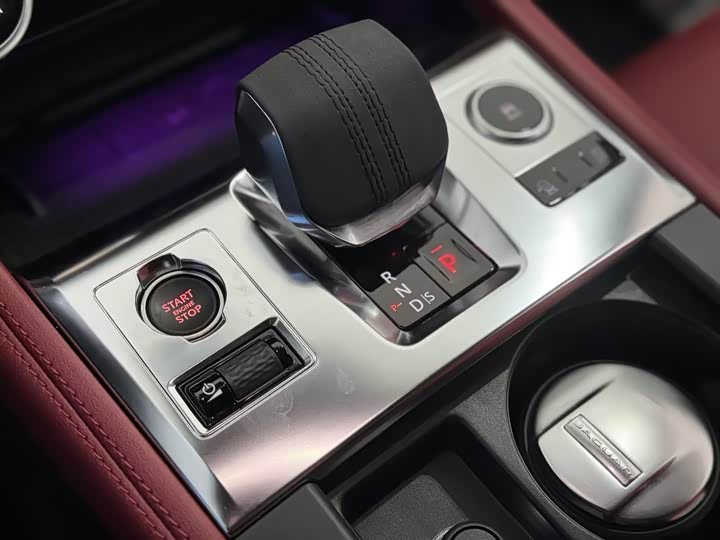 Jaguar F-Pace 2024 2024款 P250 R-Dynamic SE