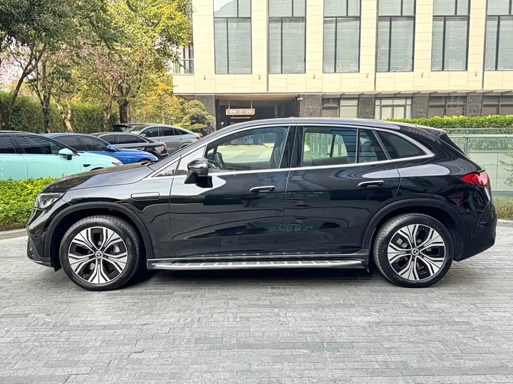 Mercedes-Benz EQE SUV 2024 2024款 500 4MATIC 豪华版