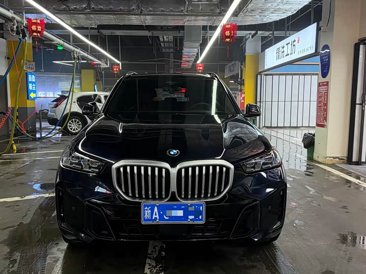 BMW X5 2025 2025款 xDrive 40Li M运动曜夜套装