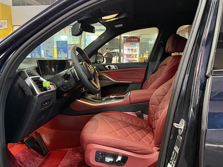 BMW X5 2025 2025款 xDrive 40Li M运动曜夜套装