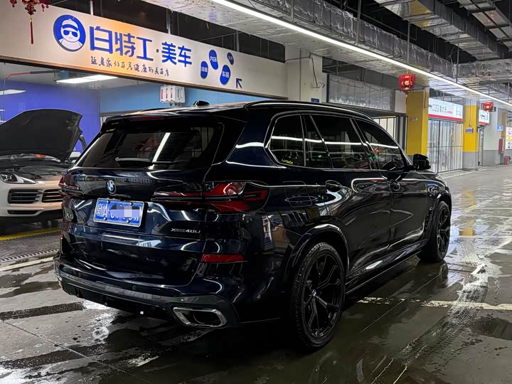 BMW X5 2025 2025款 xDrive 40Li M运动曜夜套装