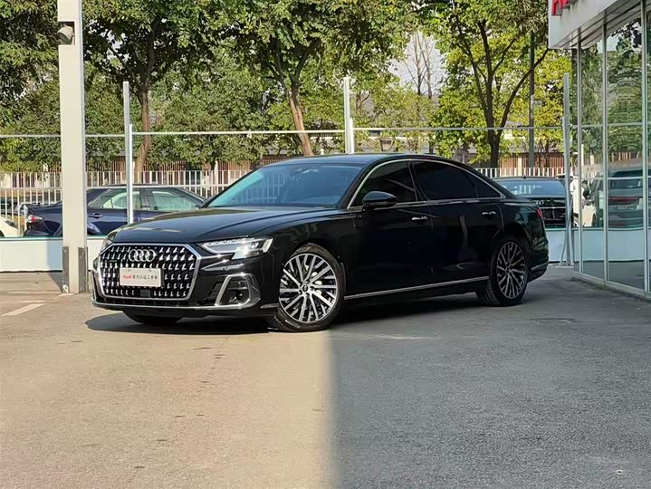 Audi A8 2025 2025款 A8L 50 TFSI quattro 臻选型