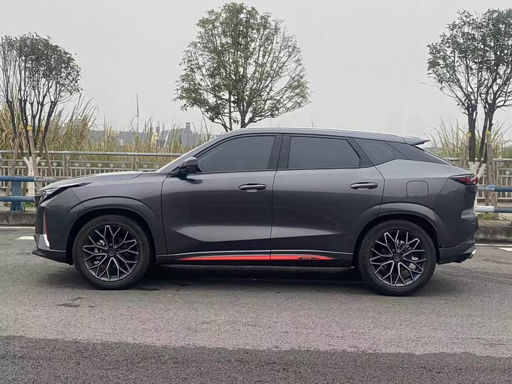 Changan Oshan Z6 2023 2023款 蓝鲸 1.5T DCT智领型城市版