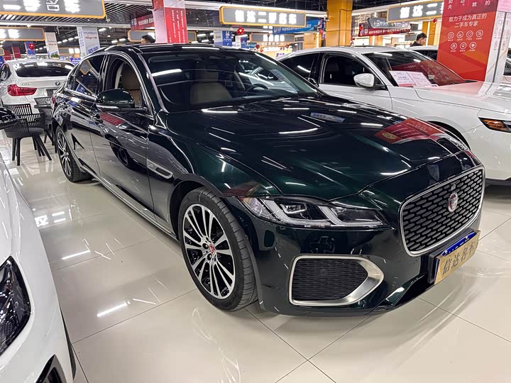 Jaguar XF L 2024 2024款 2.0T P250 两驱尊享豪华版