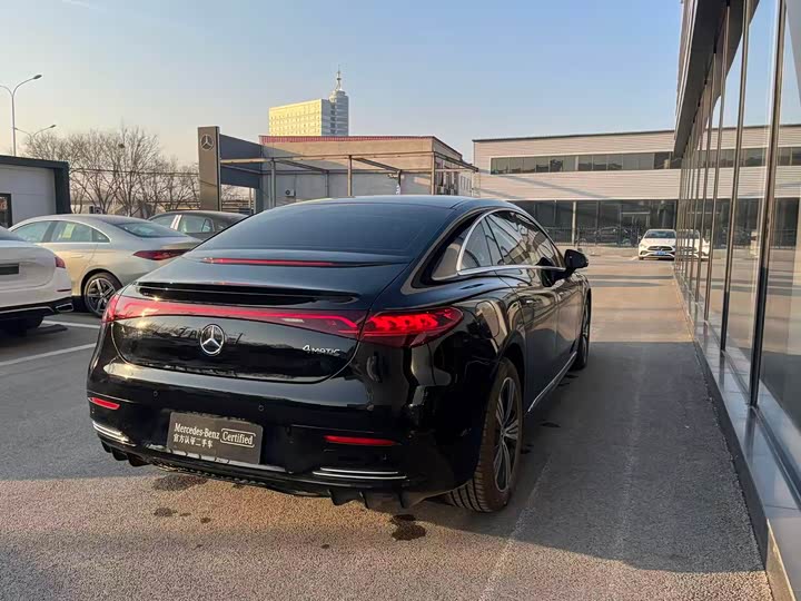 Mercedes-Benz EQE 2025 2025款 500 4MATIC 先锋版