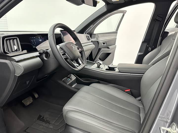 BYD Song Pro Hybrid 2025 2025款 第二代 智驾版 DM-i 115KM超越型