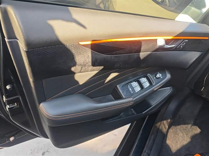 Dongfeng Aeolus Yixuan Max 2023 2023款 1.5T 超炫潮爸版