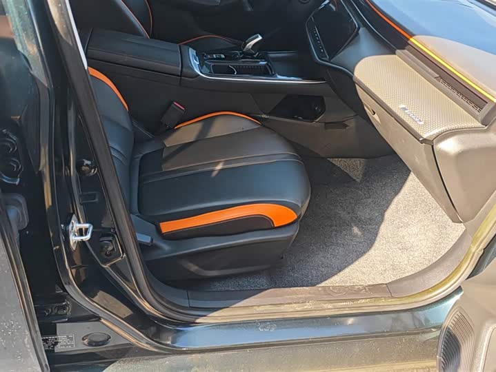 Dongfeng Aeolus Yixuan Max 2023 2023款 1.5T 超炫潮爸版