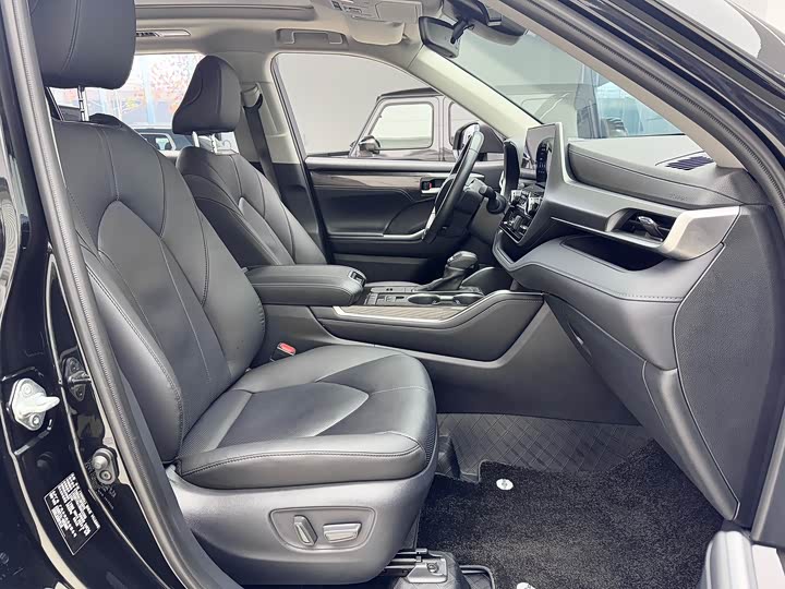 Toyota Highlander 2024 2024款 2.5L智能电混双擎两驱尊贵版 7座