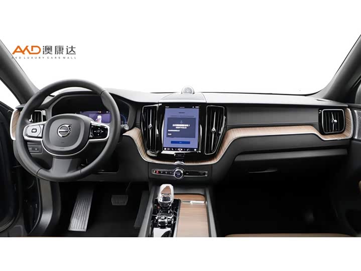 Volvo XC60 Hybrid 2025 2025款 插电式混动 长续航四驱智雅豪华版
