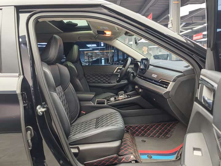 Mitsubishi Outlander 2023 2023款 1.5T CVT四驱尊耀版 7座