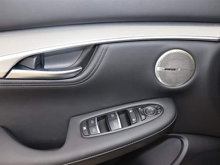 Infiniti QX55 2022 2022款 2.0T 四驱耀享版