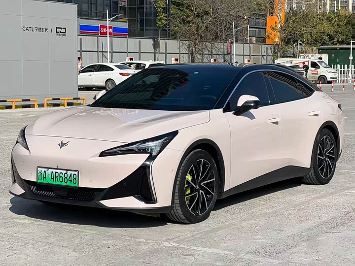 BAIC Arcfox Alpha S5 2024 2024款 560MAX 185kW